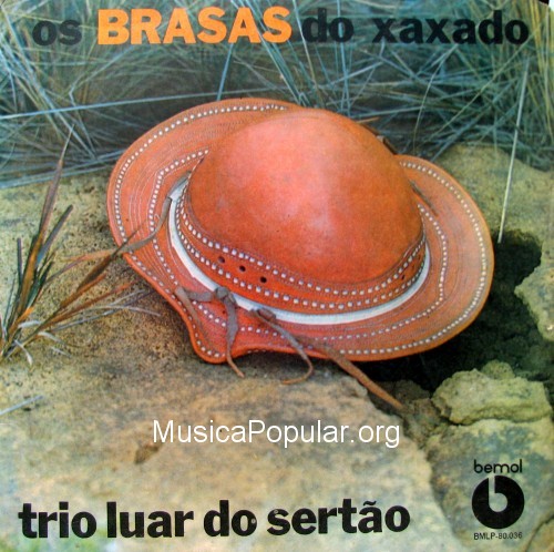 trio-luar-do-sertao-os-brasas-do-xaxado-capa trio-luar-do-sertao-os-brasas-do-xaxado-capa